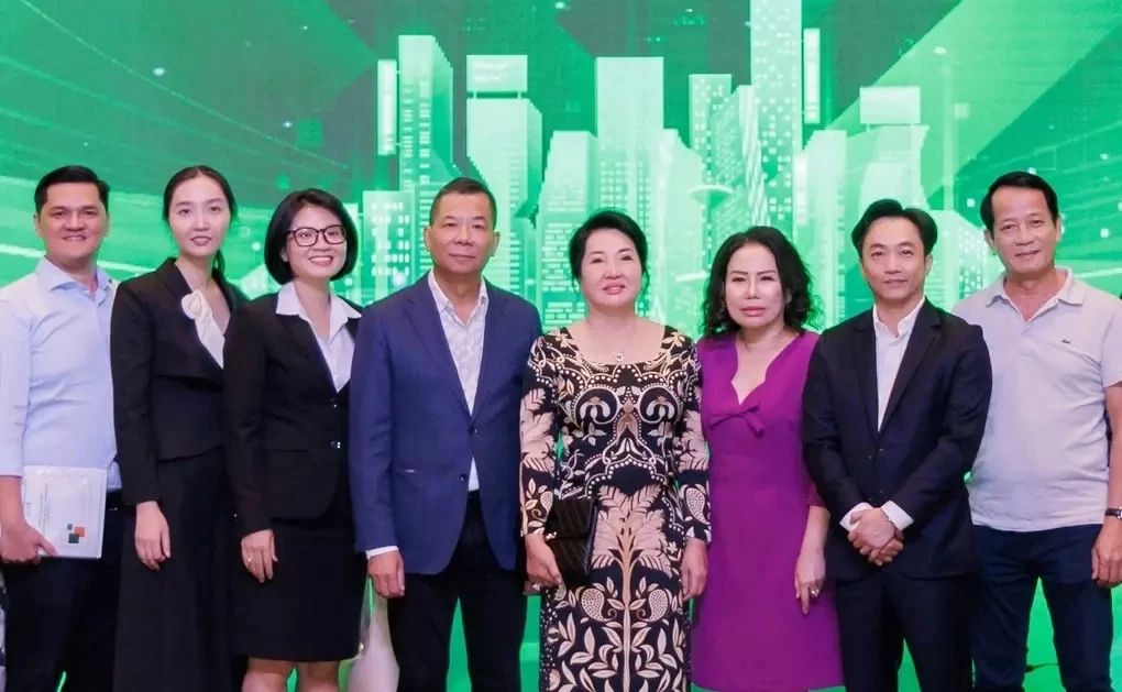 Nguyễn Thị Như Loan cùng các đại biểu tại họp cổ đông Quốc Cường Gia Lai năm 2025; ảnh tư liệu.