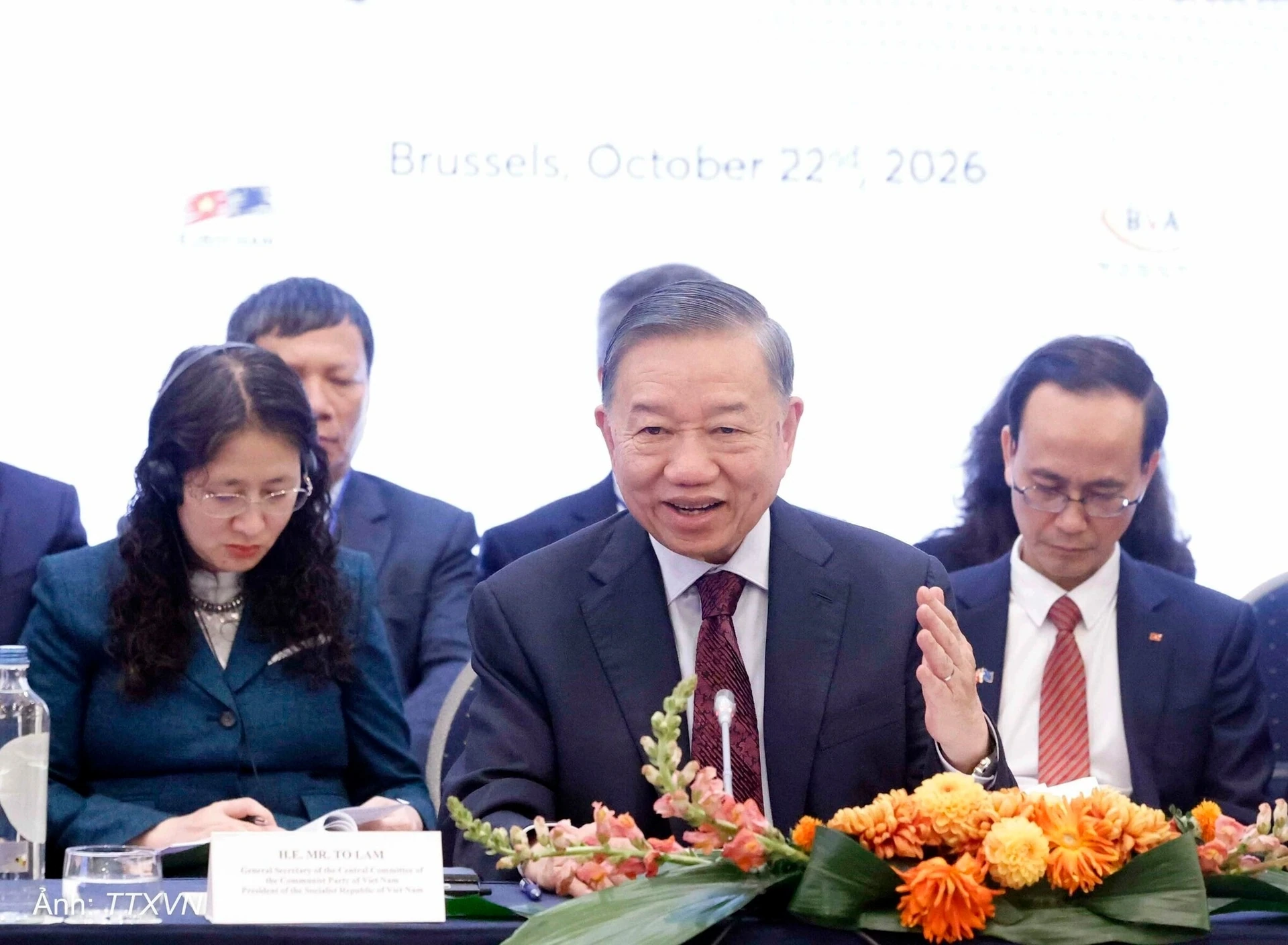 General Secretary and President To Lam attends a high-level dialogue with European and Belgian business leaders.