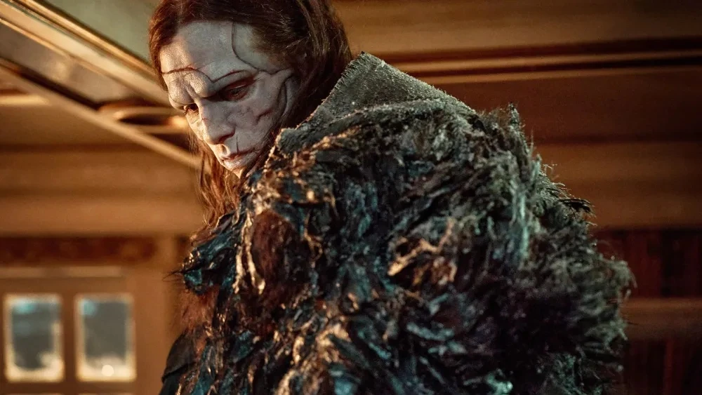 Jacob Elordi trong vai quái vật ở phim Frankenstein.