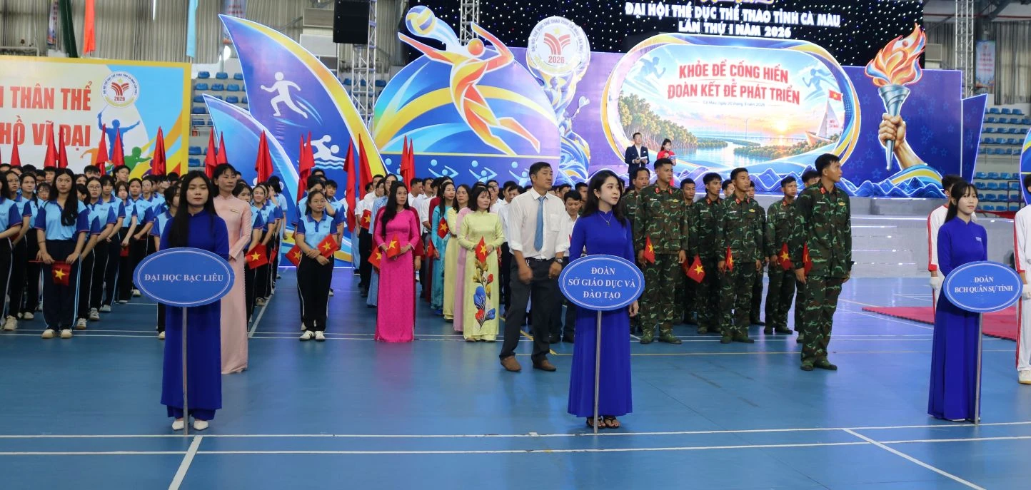 Các đoàn tham dự Đại hội Thể dục thể thao tỉnh Cà Mau năm 2026 tại lễ bế mạc.