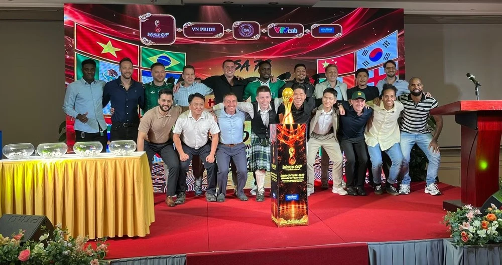 Đại diện các đội tại buổi giới thiệu ISA 7s World Cup Hanoi 2026.