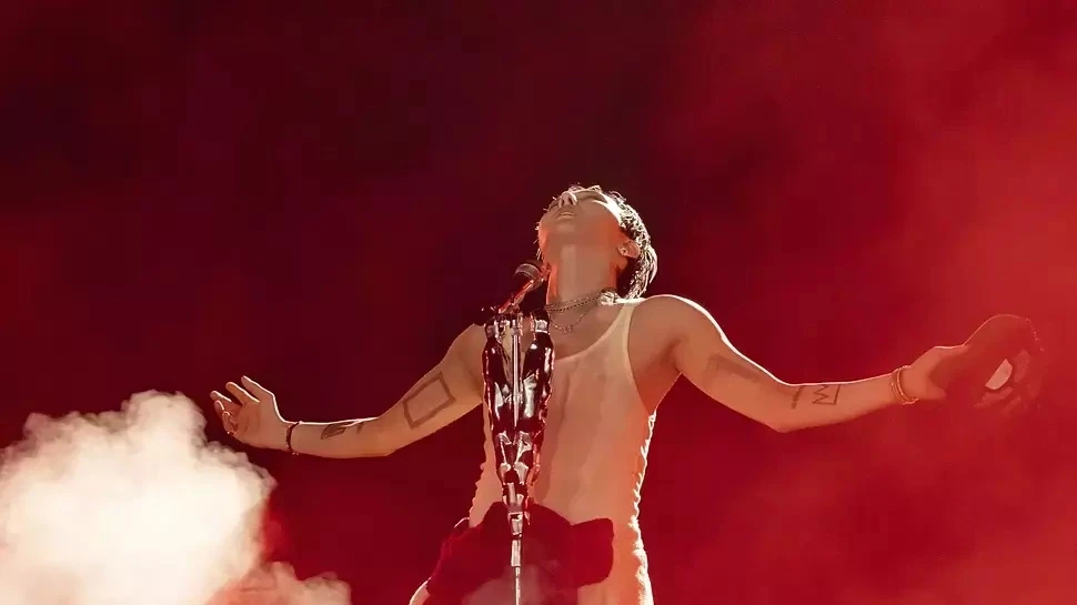 G-Dragon tại concert ở Hưng Yên tháng 11/2025.
