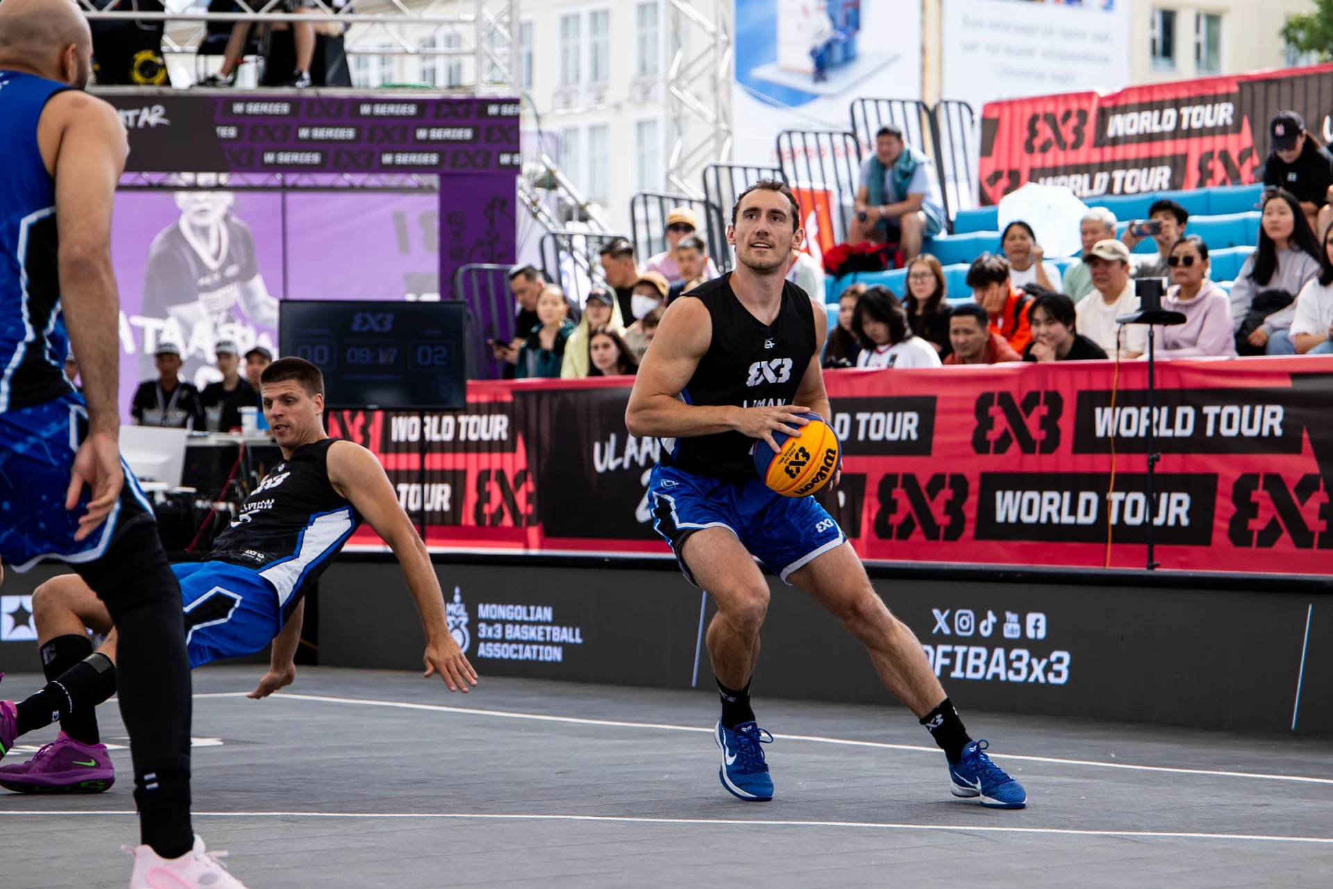 Đội Ulaanbaatar thi đấu trong ảnh tư liệu FIBA 3x3 minh họa bài giới thiệu Aichi Challenger.