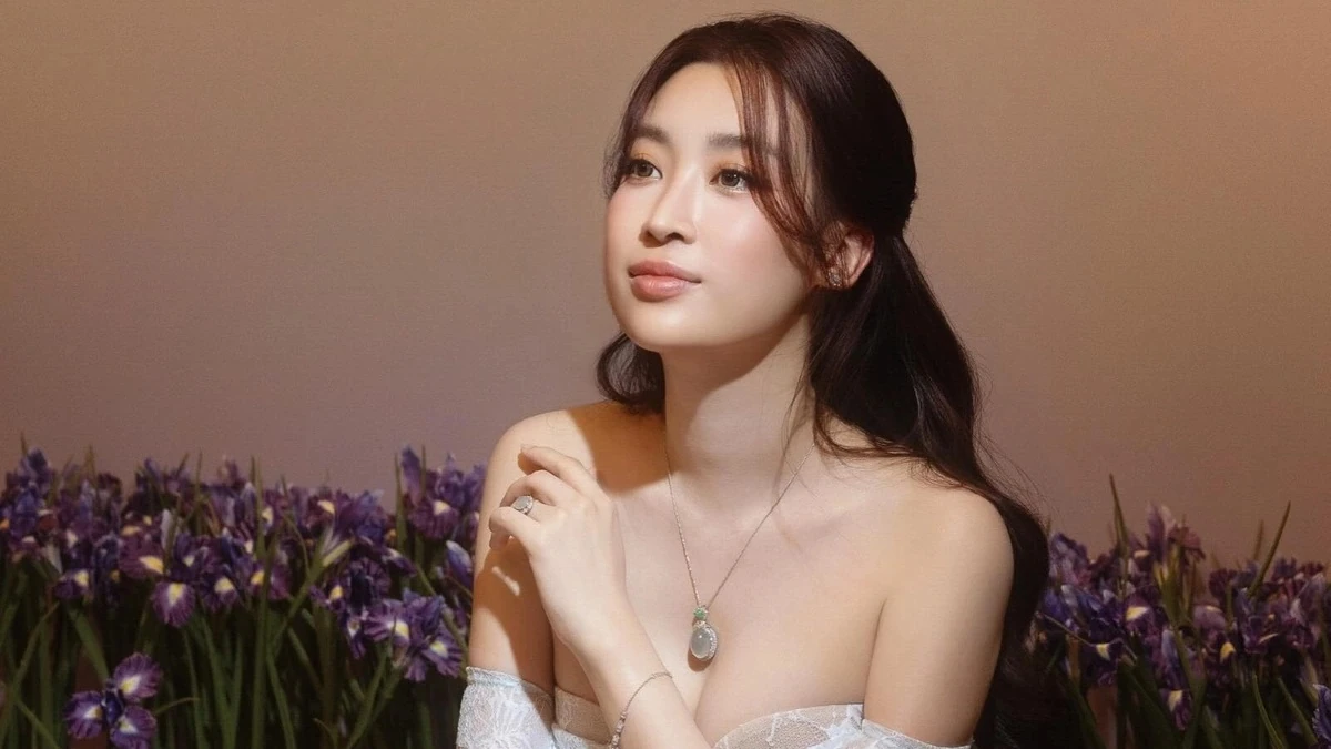 Sắc vóc 'mẹ hai con' Đỗ Mỹ Linh