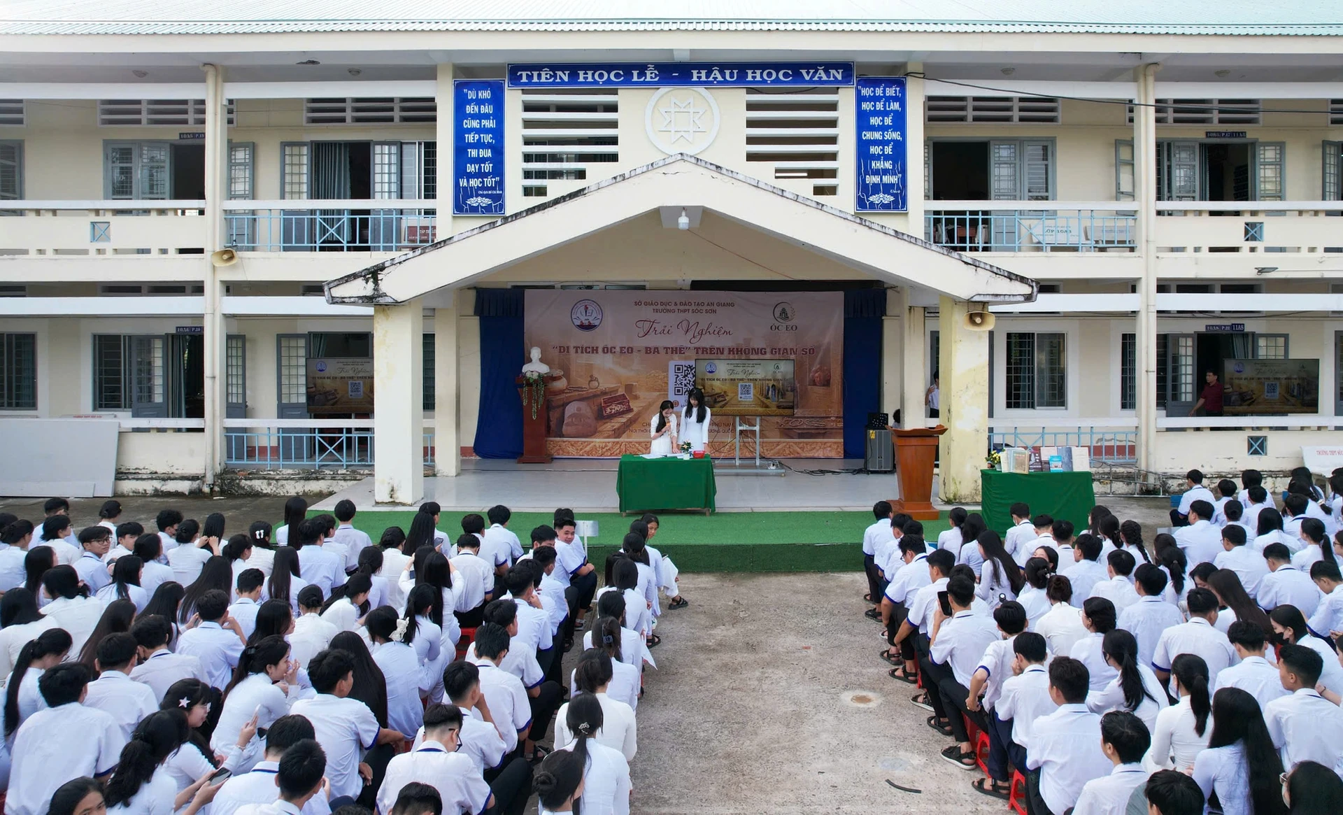 The launch of khuditichoceo.com in An Giang on the morning of 19 October.