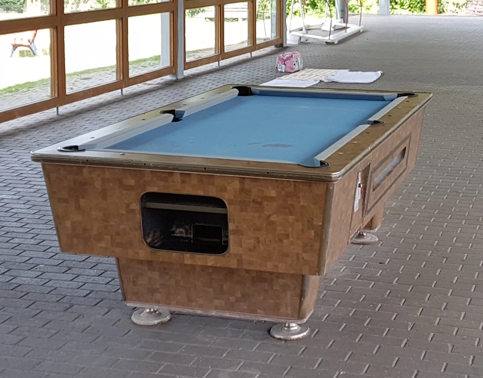Bàn billiards tại Frankenbad ở Tauberbischofsheim, Đức, ảnh tư liệu minh họa; không phải trận PBA Tour của Đào Văn Ly.