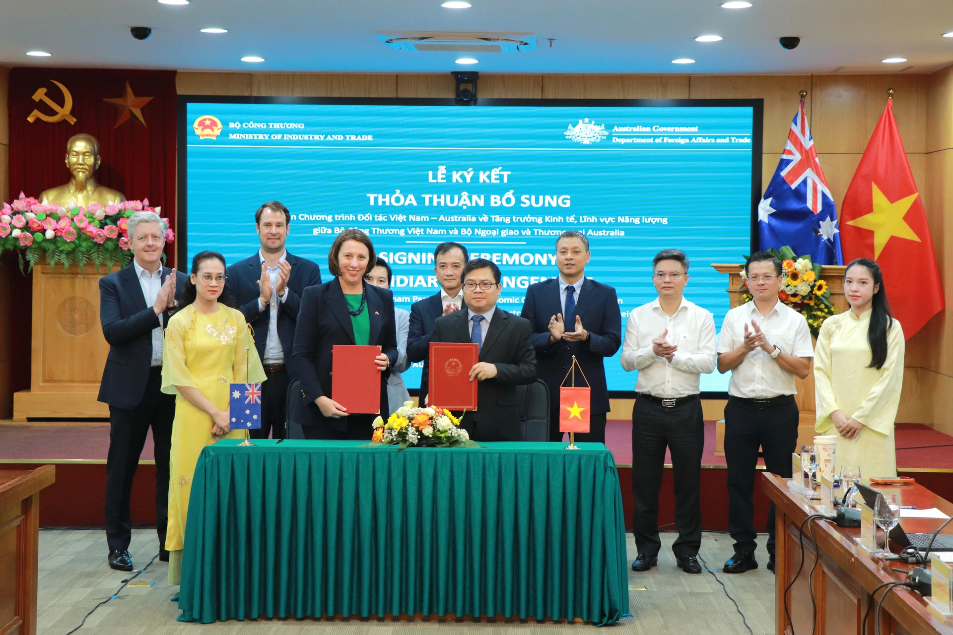 Lễ ký thỏa thuận bổ sung Aus4Growth trong lĩnh vực năng lượng.