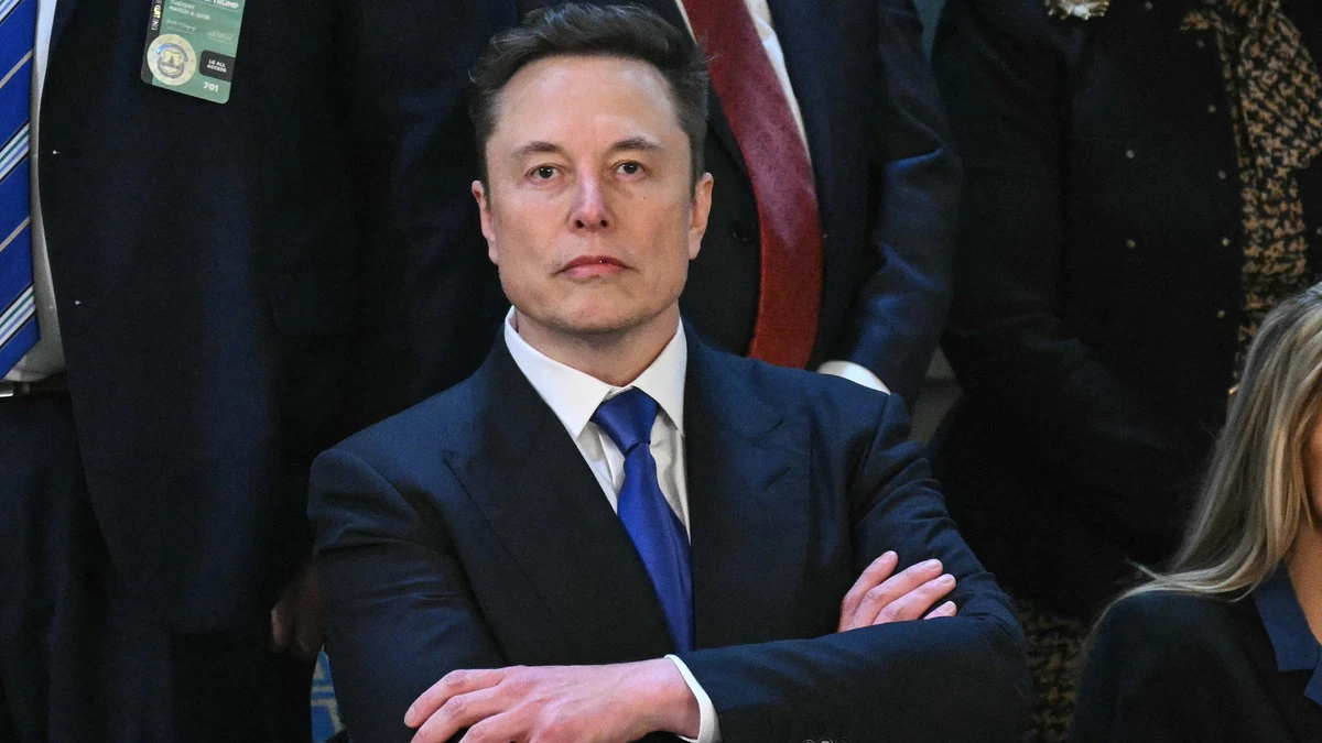 Elon Musk trong ảnh tư liệu của VnExpress.