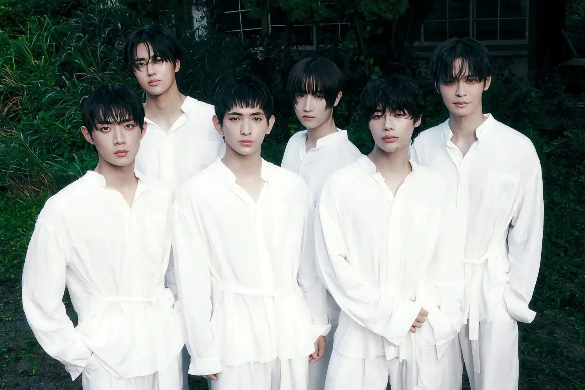 Tempest in a YH Entertainment promotional photograph.