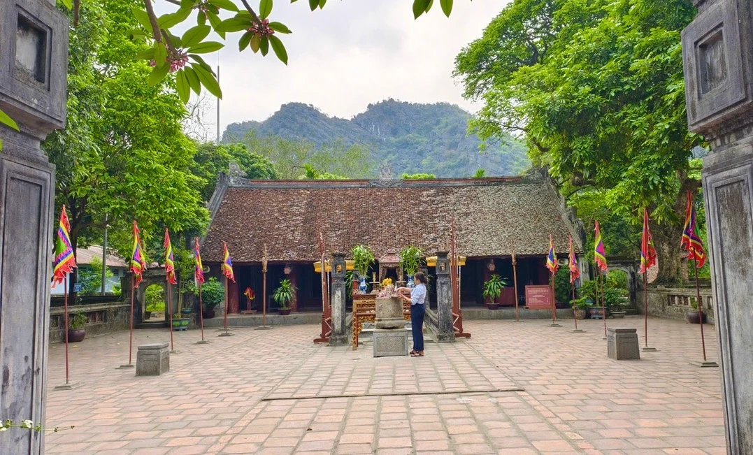 Không gian di tích Cố đô Hoa Lư trong ảnh minh họa bài viết về số hóa di sản.
